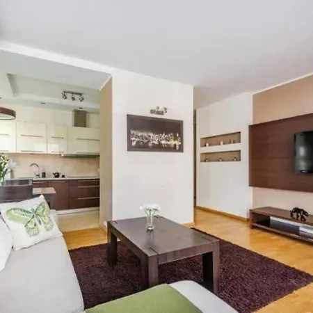 Urban Nest Duo Szafarnia Apartament *