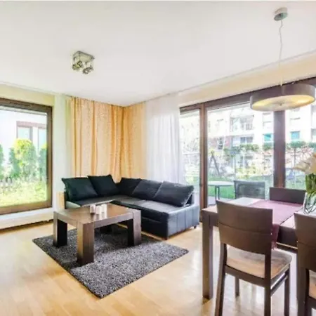Urban Nest Duo Szafarnia Apartament *