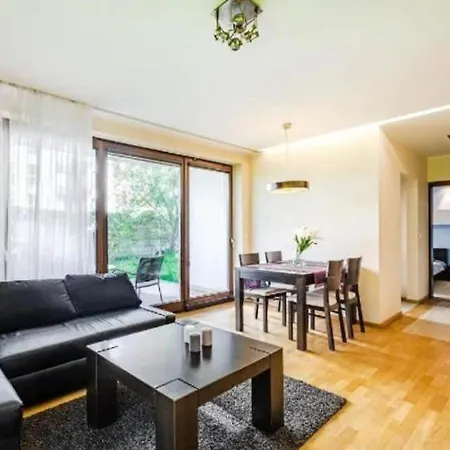 Urban Nest Duo Szafarnia Gdańsk