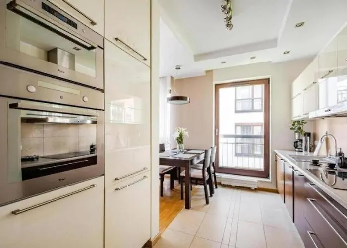 Urban Nest Duo Szafarnia